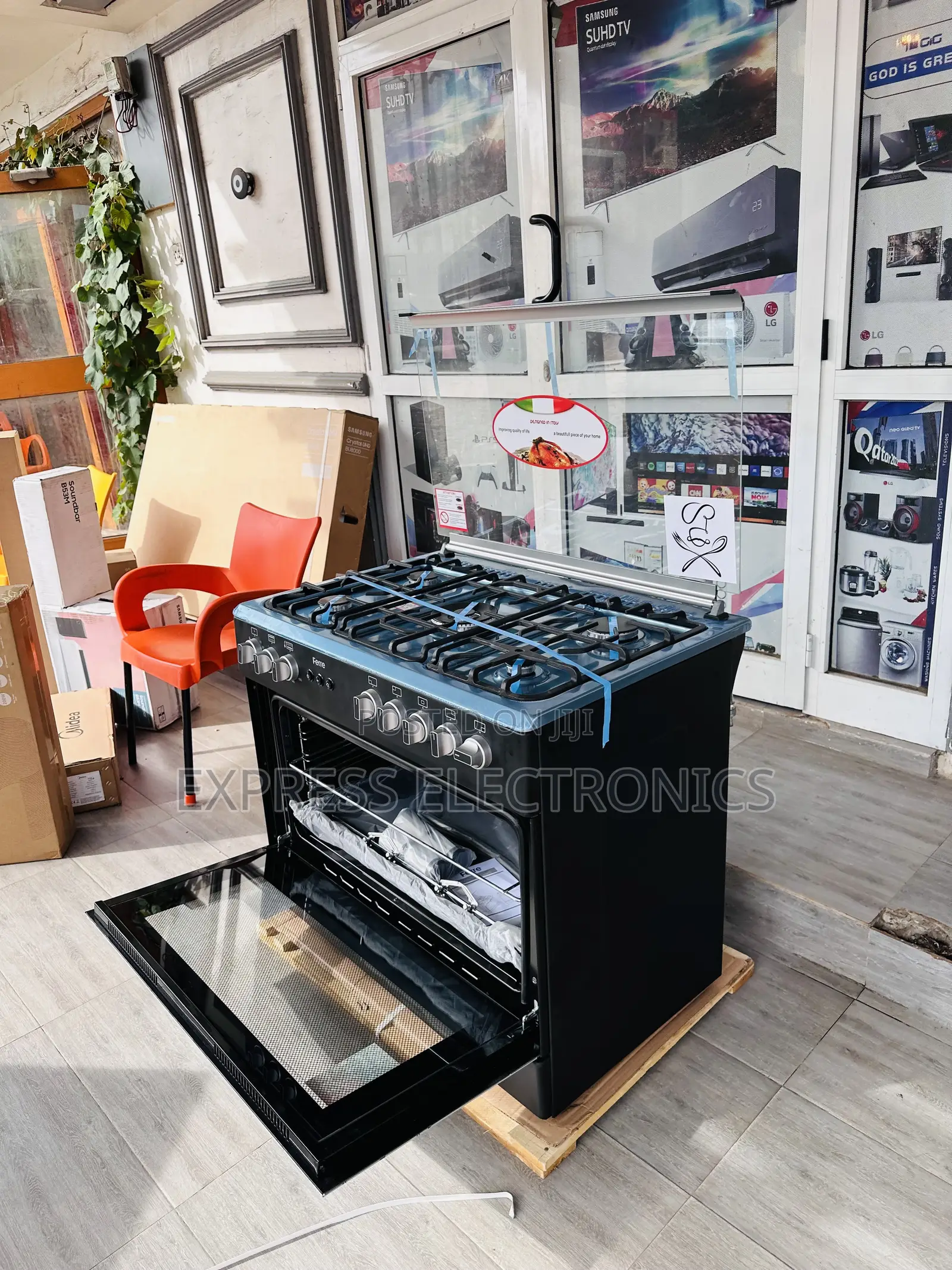 5burner Gas Cooker Oven Rotisserie 60/90 Black.