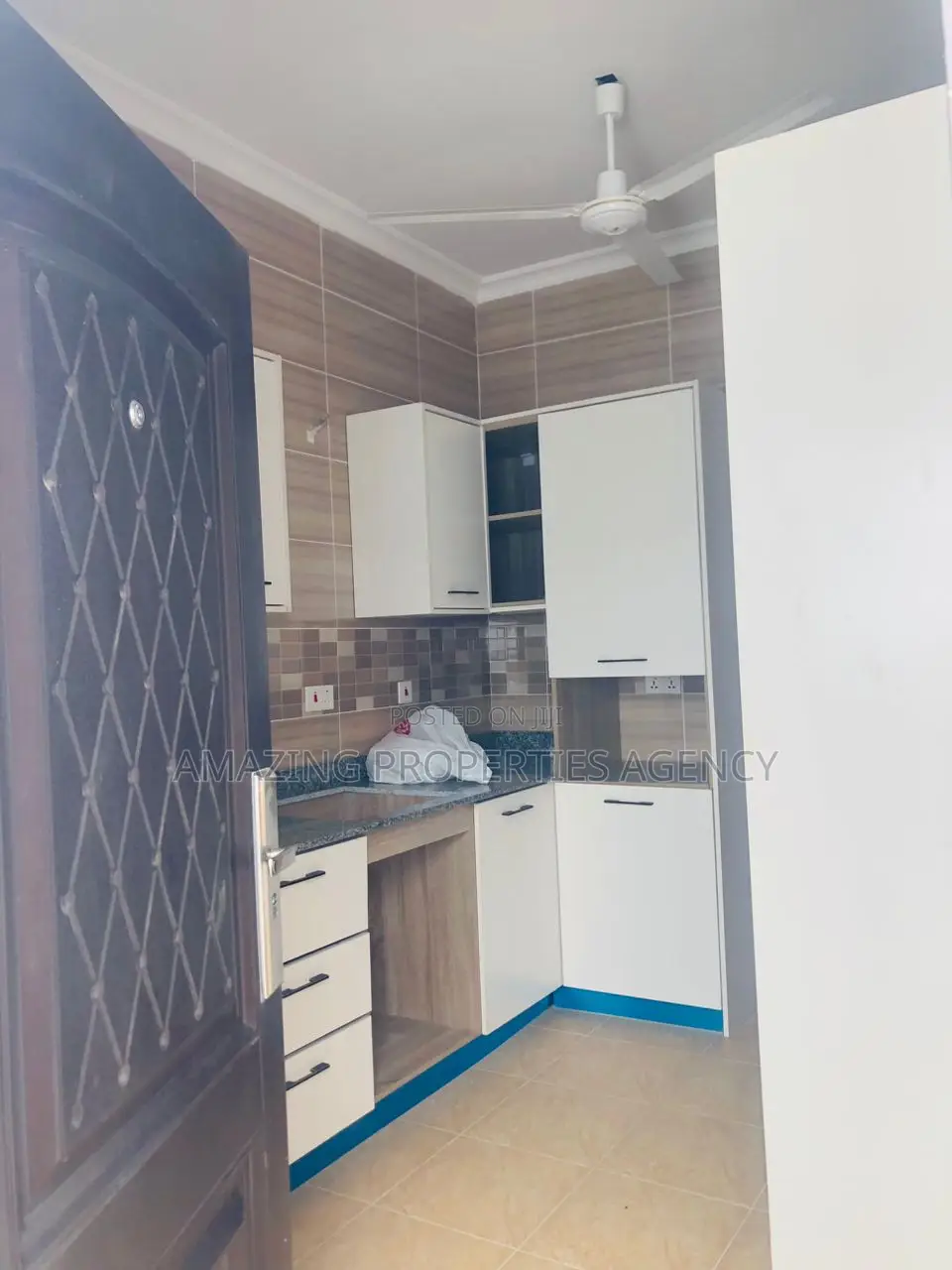 3bdrm House in Spintex for rent