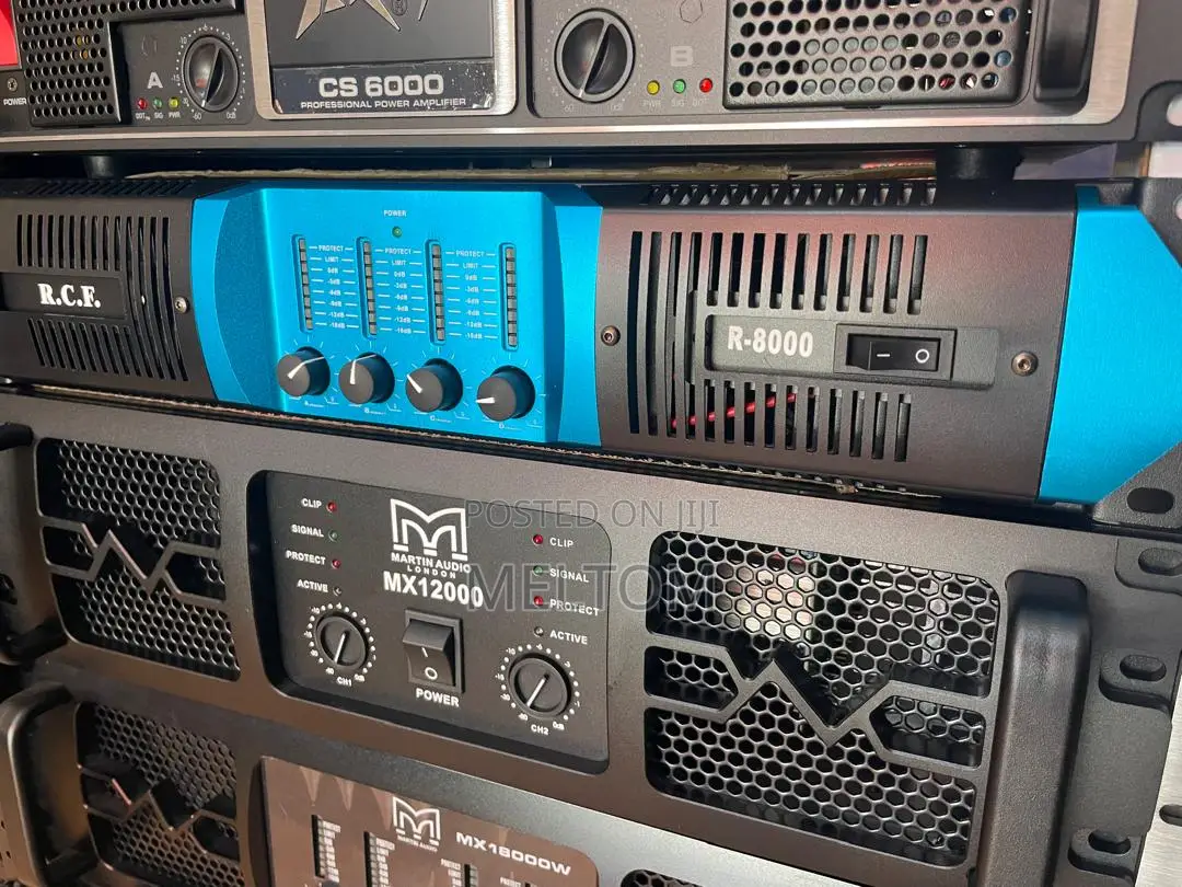 RCF R-8000 4channels Power Amplifier