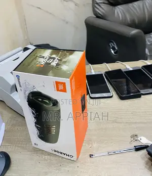 Adorable  JBL Charge 5 Portable Bluetooth Speaker(Green).