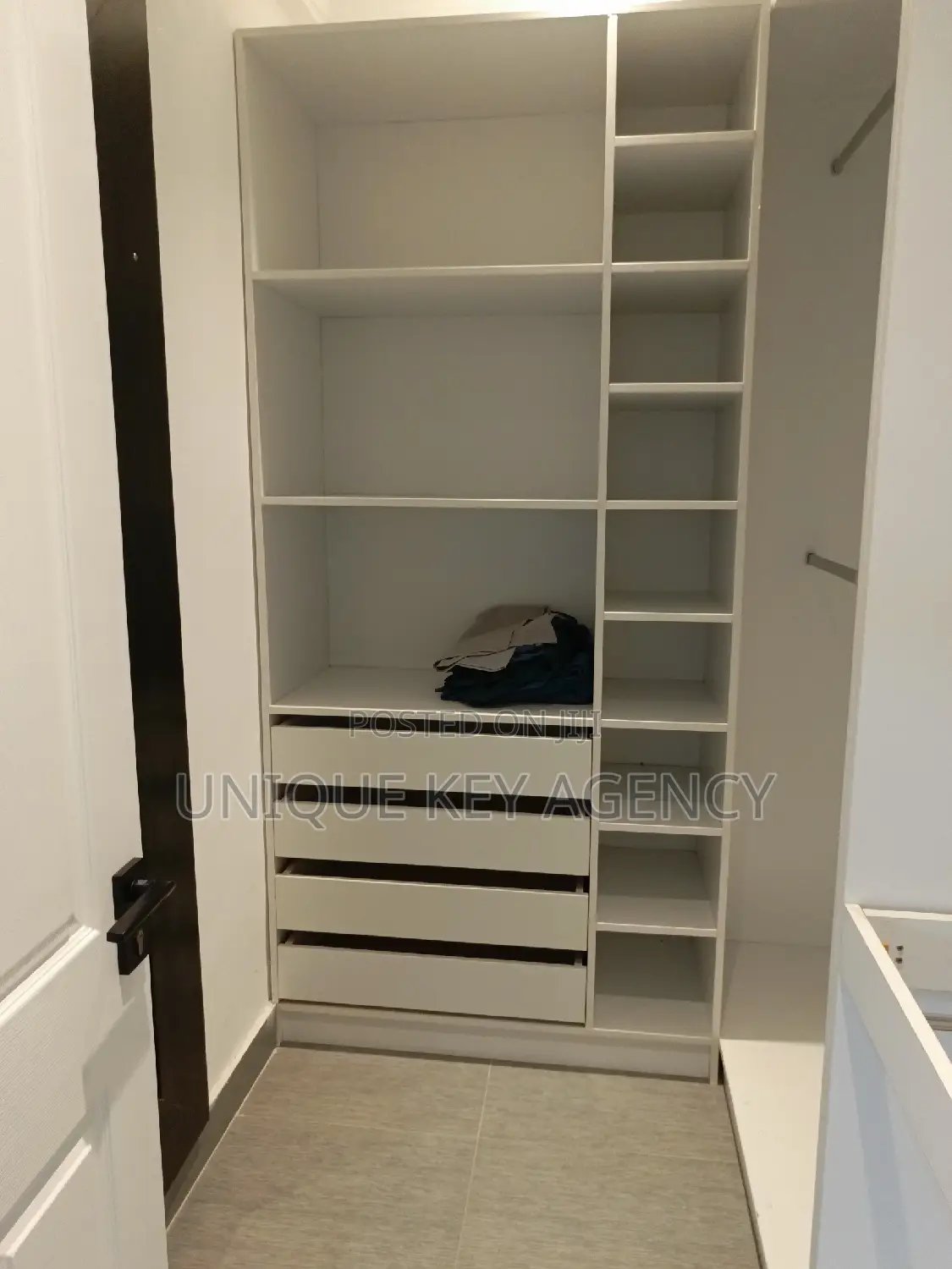 Furnished 1bdrm Apartment in Unique Key Agency, Accra Metropolitan