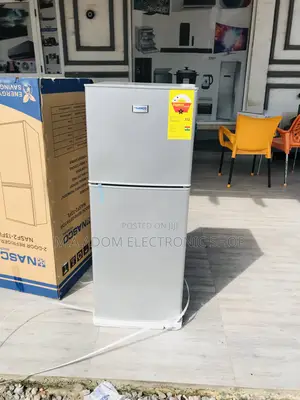 Original Nasco Nas D2-13fl Top Freezer Electric Fridge.