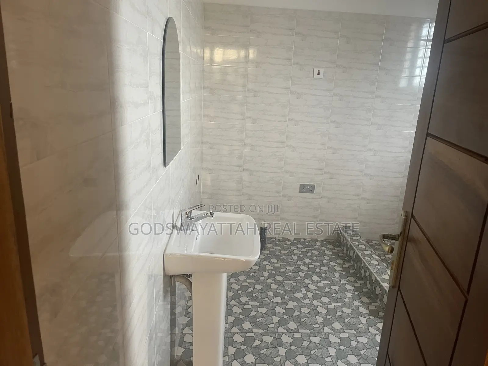 2bdrm Apartment in East Legon, Adjiriganor for rent