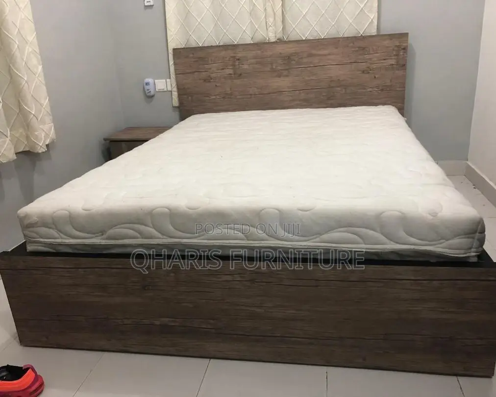 Double Bed With Matress