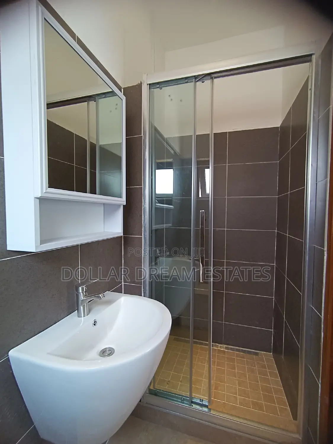 4bdrm House in Oyarifa for rent