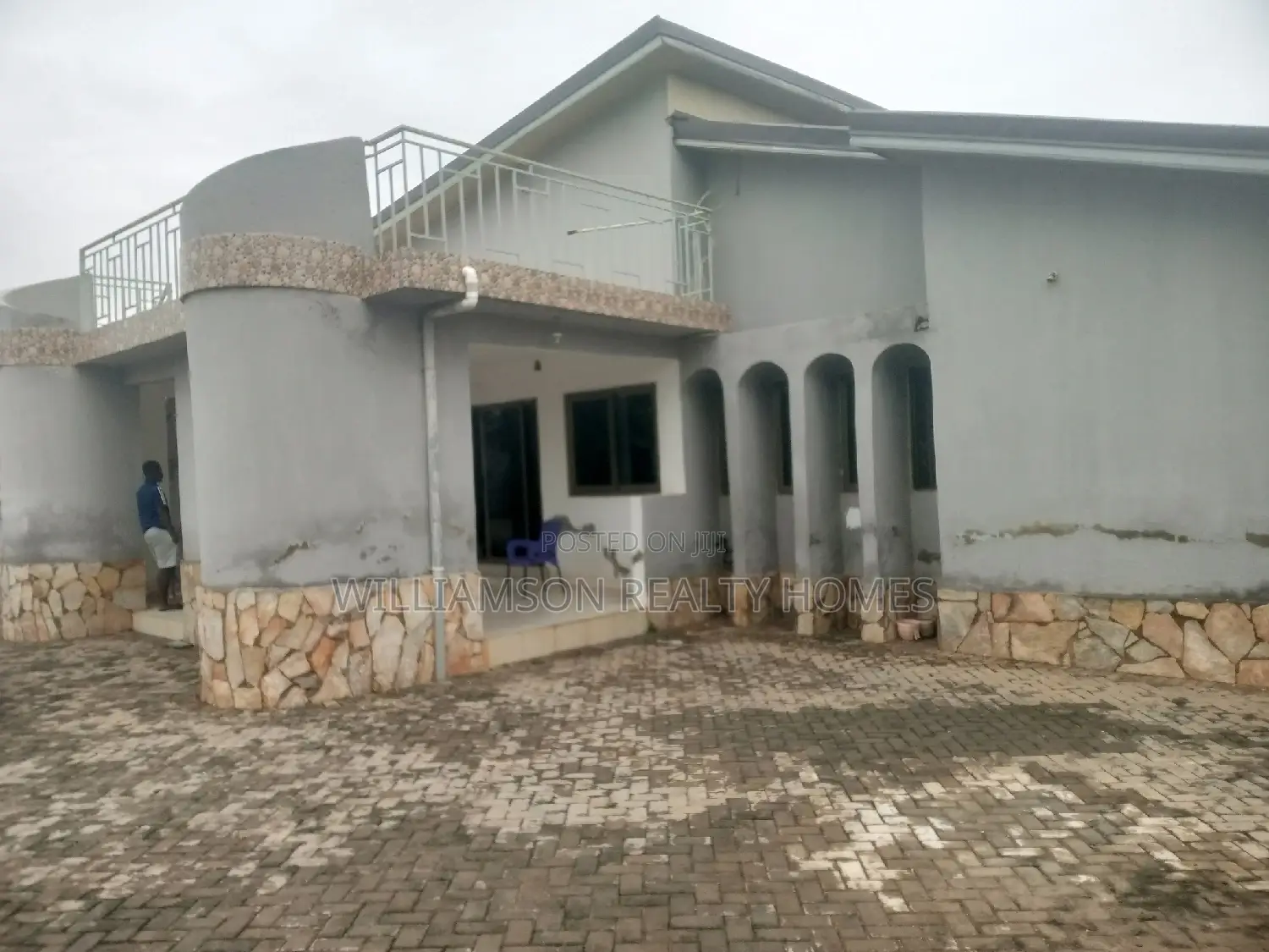 4bdrm House in Community 18 Area, Spintex for rent