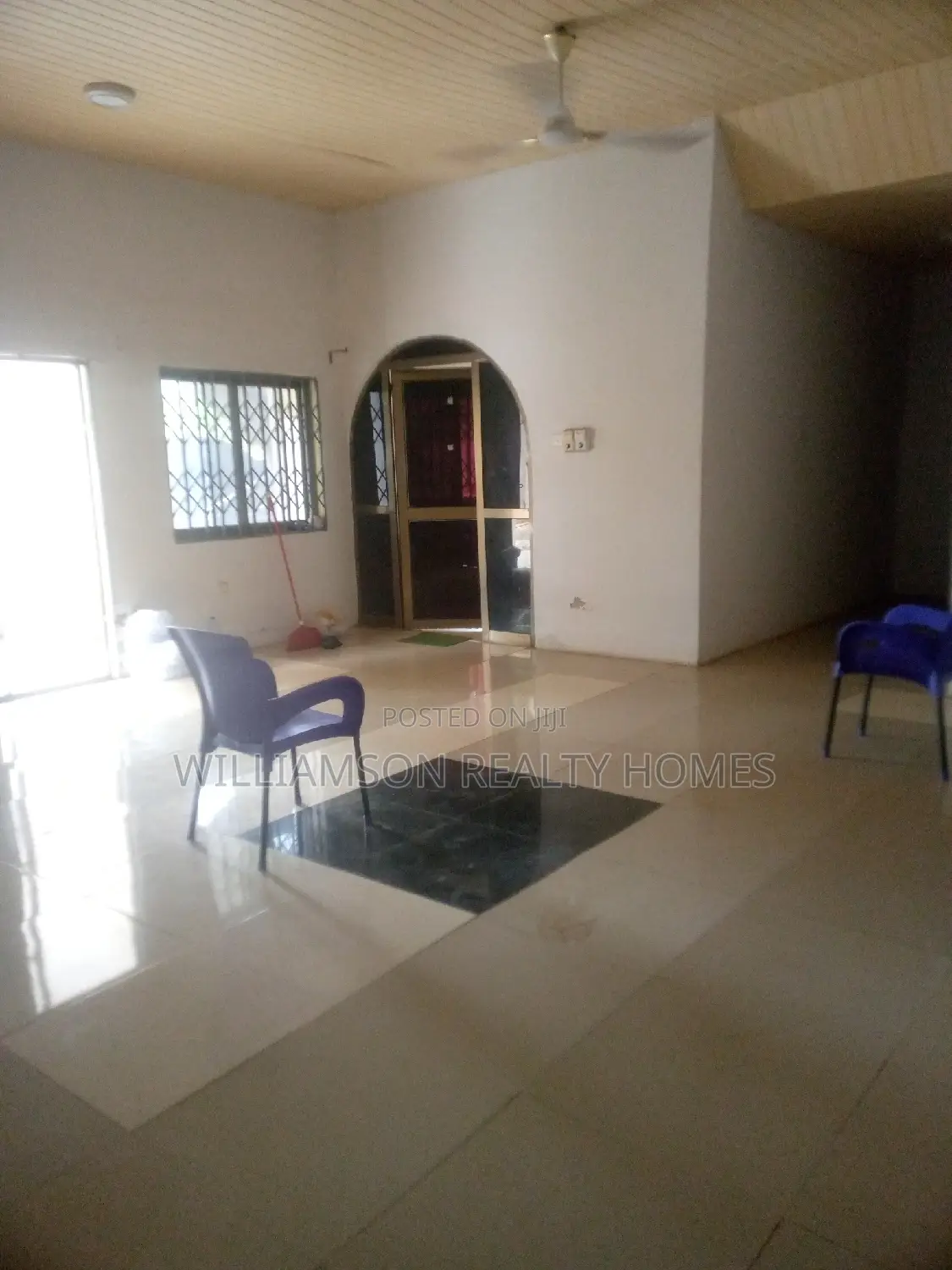 4bdrm House in Community 18 Area, Spintex for rent