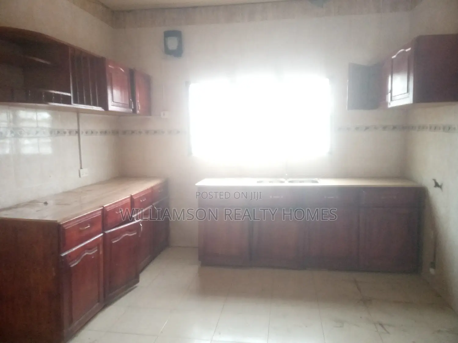 4bdrm House in Community 18 Area, Spintex for rent