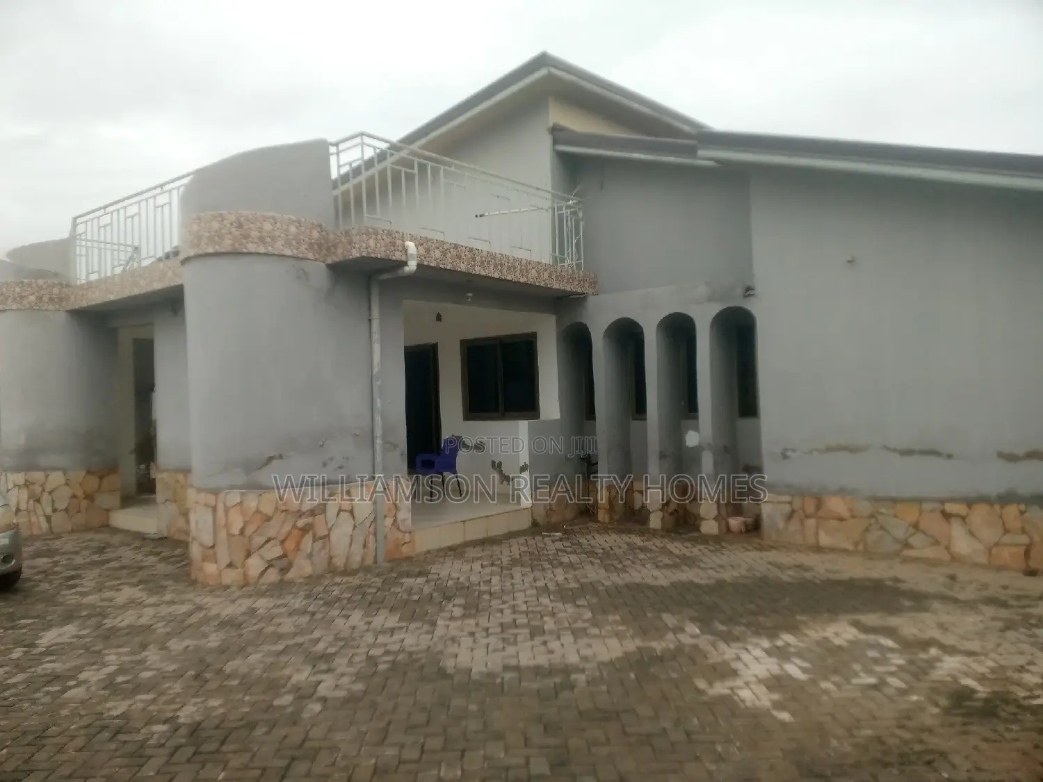 4bdrm House in Community 18 Area, Spintex for rent