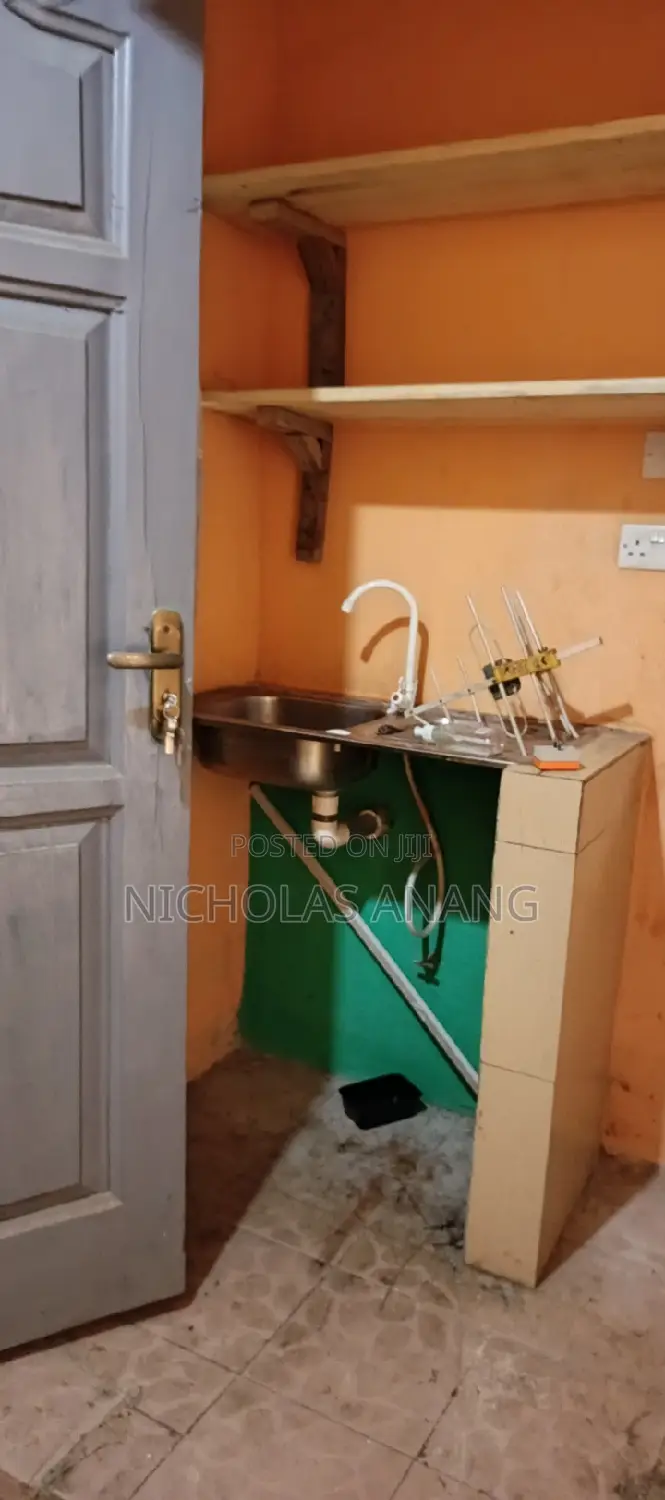 1bdrm Apartment in Dorns, New Town for rent