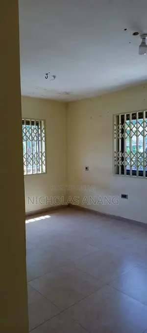 1bdrm Apartment in Dorns Properties, New Town for rent