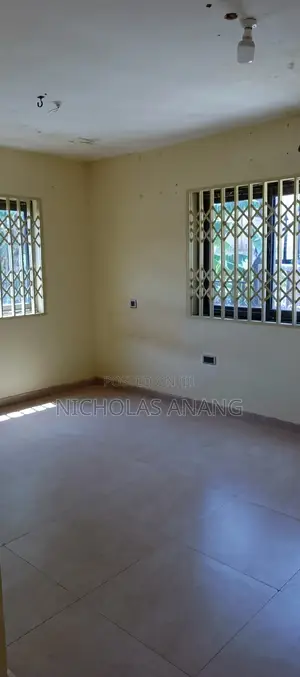 1bdrm Apartment in Dorns Properties, New Town for rent