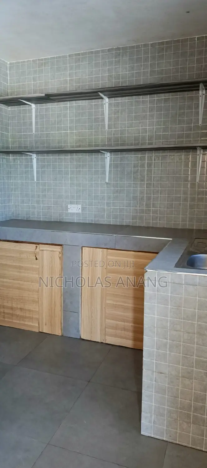 1bdrm Apartment in Dorns Properties, New Town for rent
