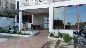 Furnished 6bdrm Apartment in Kaneshie for sale