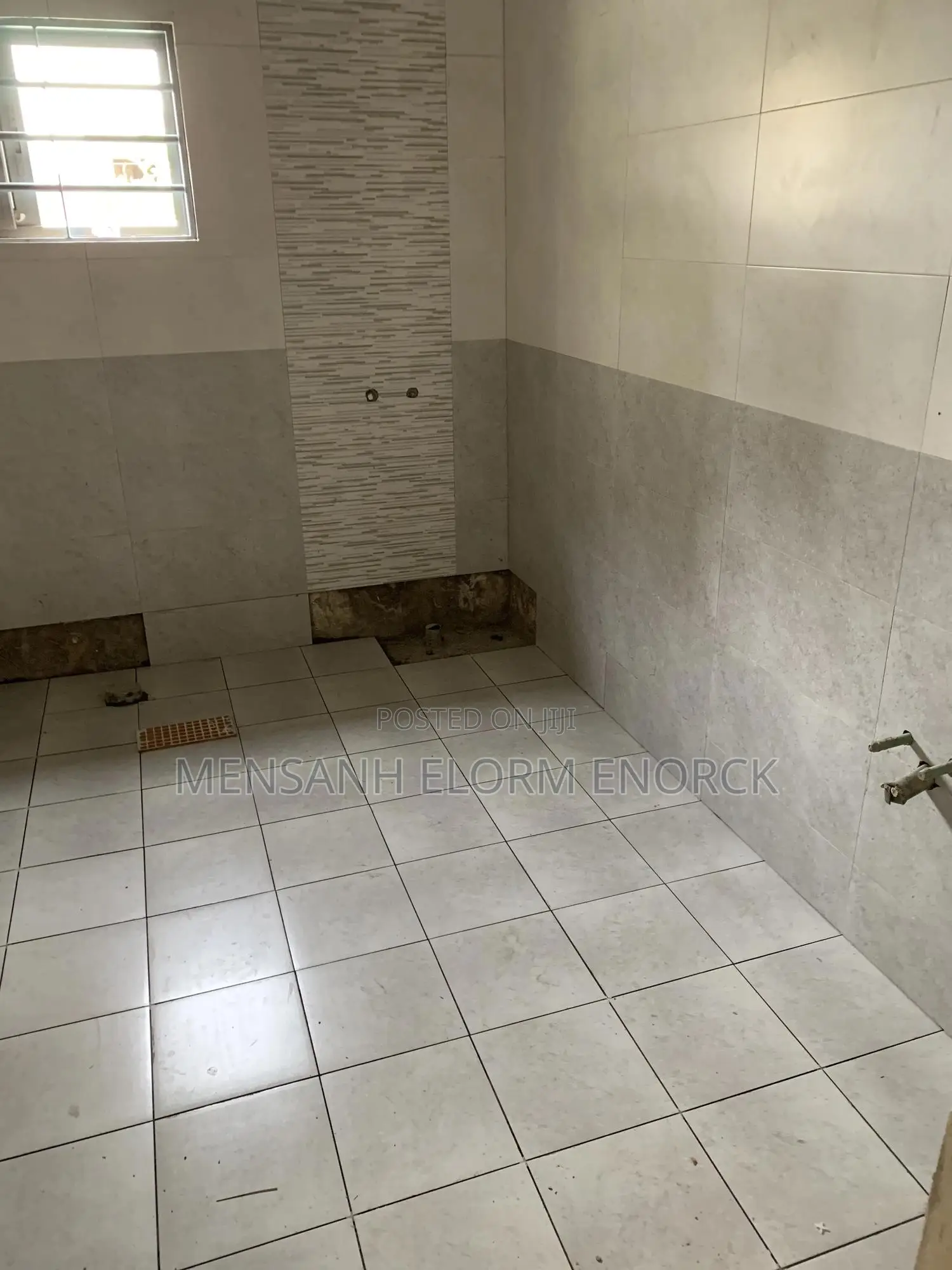 Professional Tiler