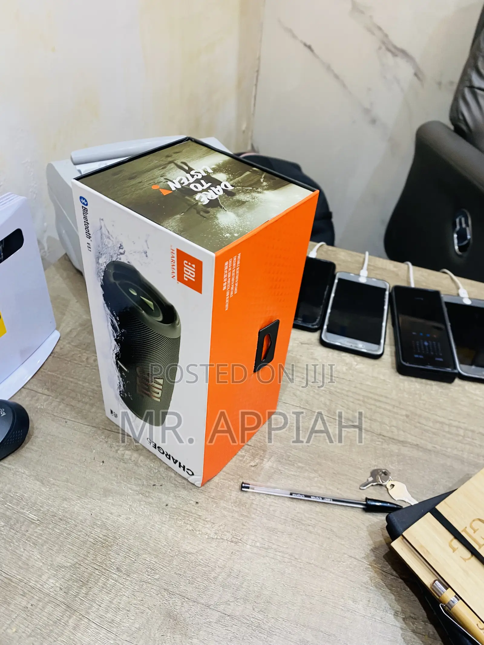 Shop JBL Charge 5 Portable Bluetooth Speaker(Green).