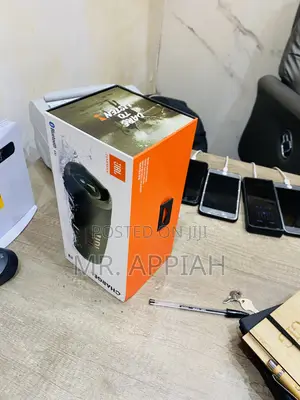Shop JBL Charge 5 Portable Bluetooth Speaker(Green).