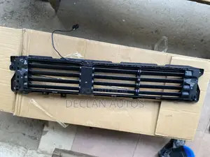 CR-V Front Upper Active Grille Shutter Black W/ Motor