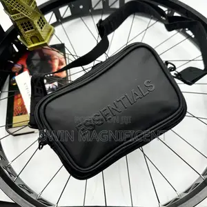 Essential Crossbody Bag