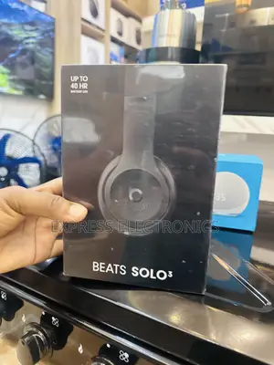 Get a New Black Beat Solo 3