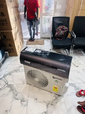 Pearl 1.5hp Split R410 Black 