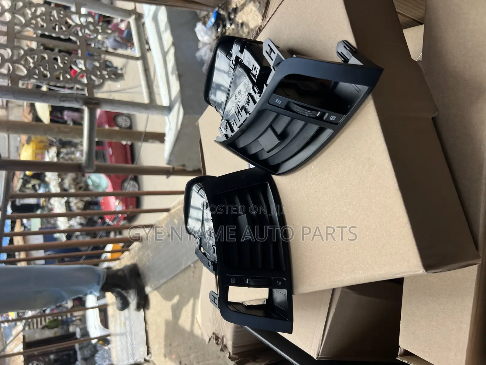 Toyota Land Cruiser V8 Dashboard Vent