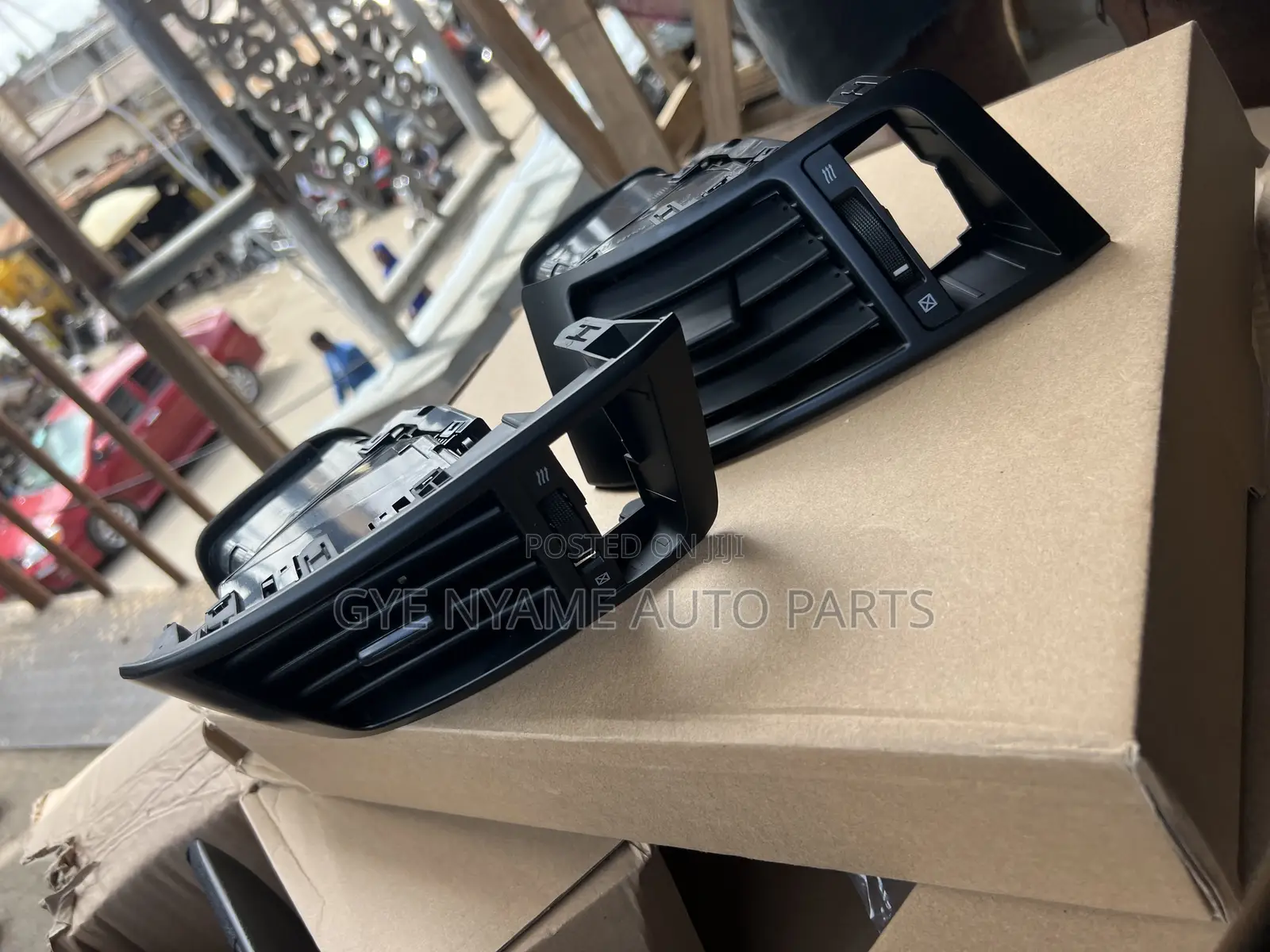 Toyota Land Cruiser V8 Dashboard Vent
