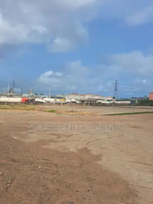 3200 SQM Warehouse With 7000sqm Open Space