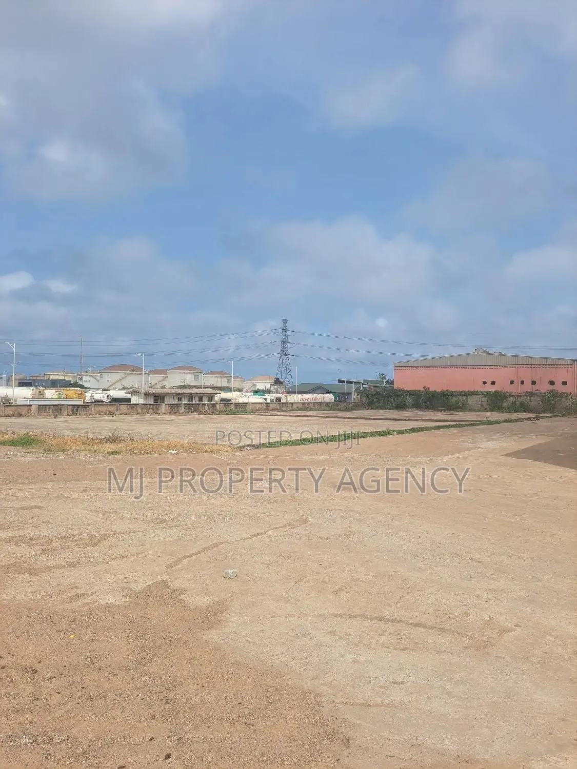 3200 SQM Warehouse With 7000sqm Open Space