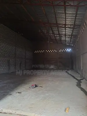 400 SQM Roadside Warehouse