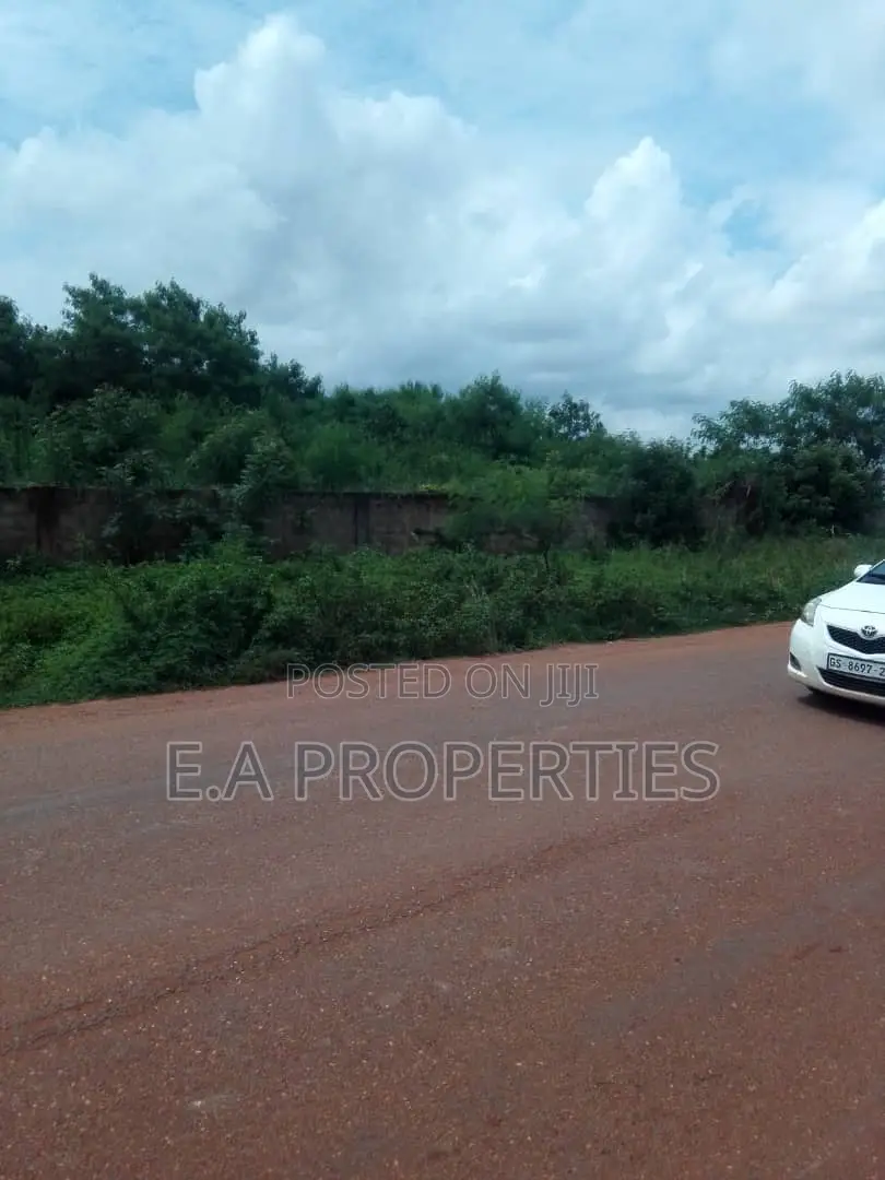 Land for Sale at Lakeside