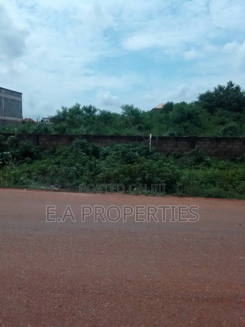 Land for Sale at Lakeside