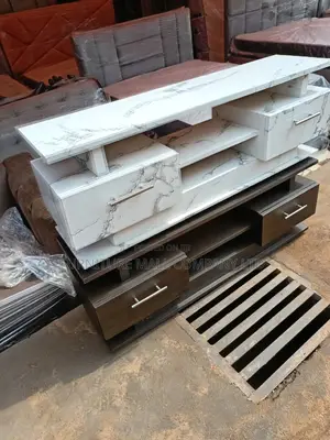 Great Mobile TV Stand Available as Seen. Free Delivr