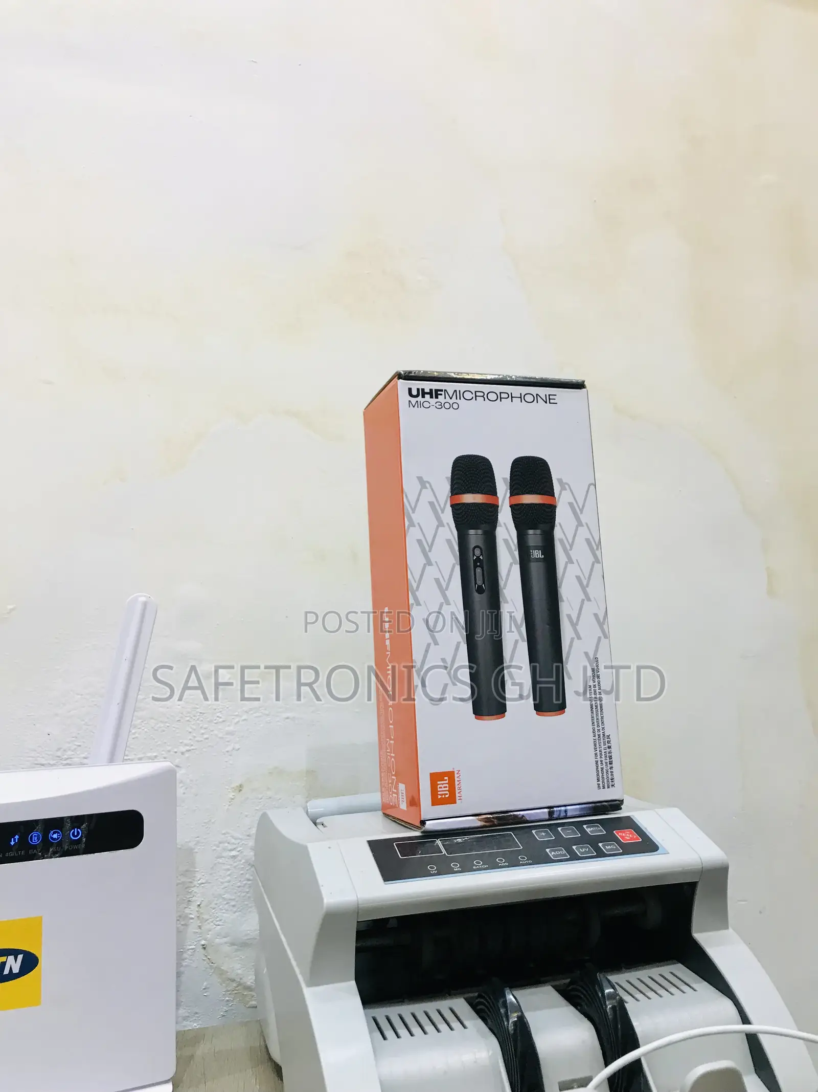 Sealed JBL 2 Microphone Mic-300 Black Wireless
