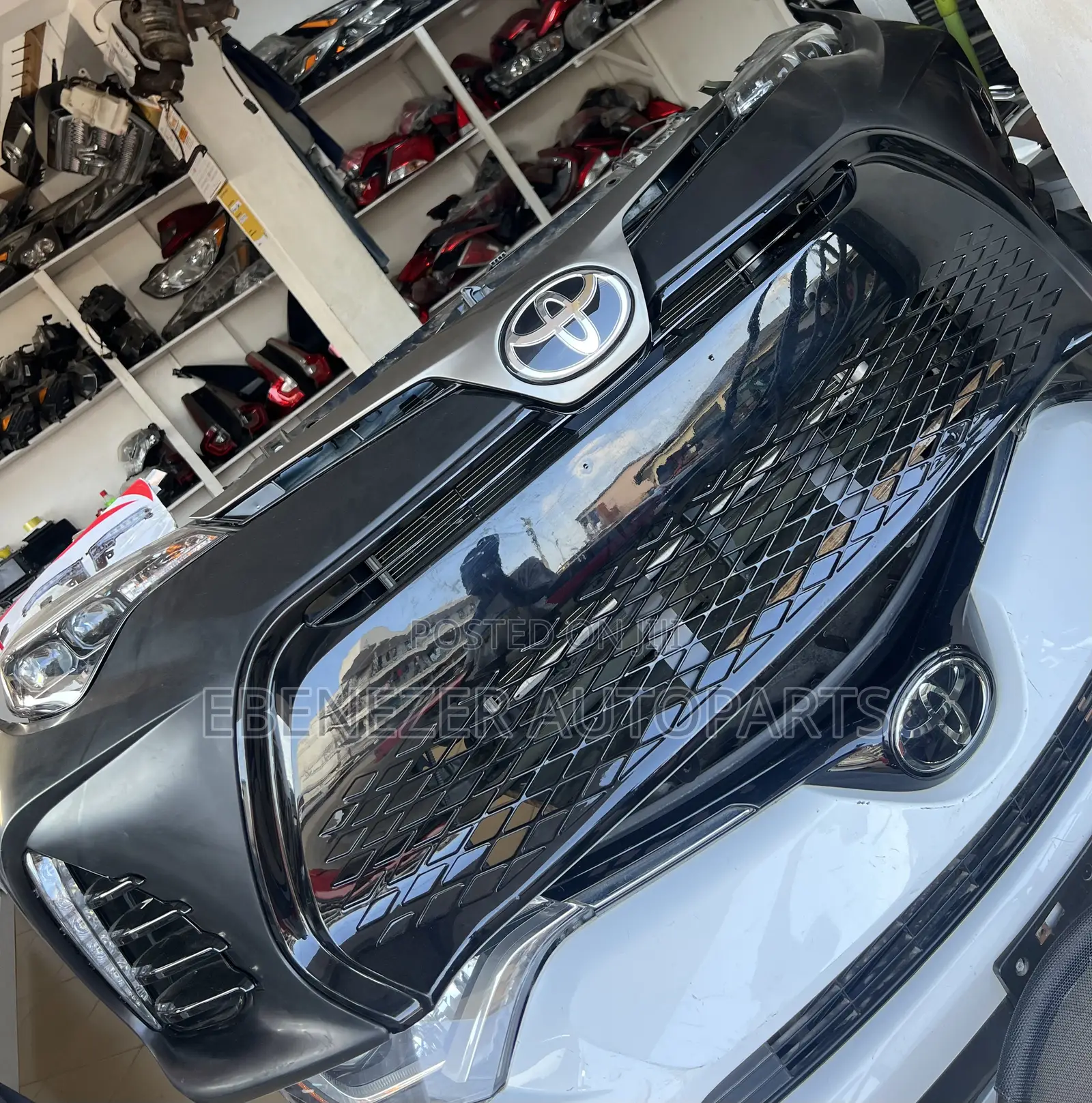 Toyota Corolla 2017,2018 Front Cut