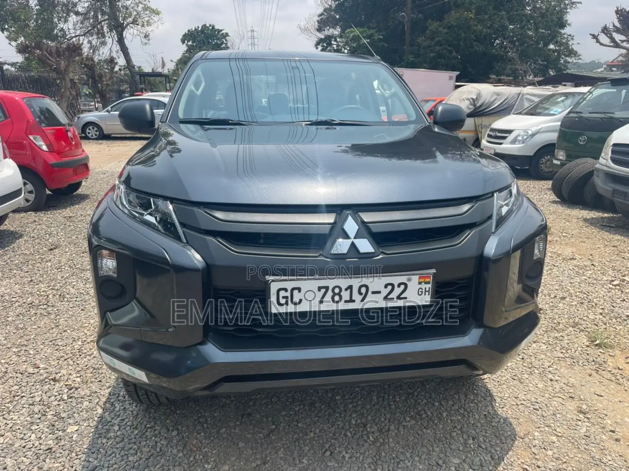 Mitsubishi Pick Up for Rent - Very Durable
