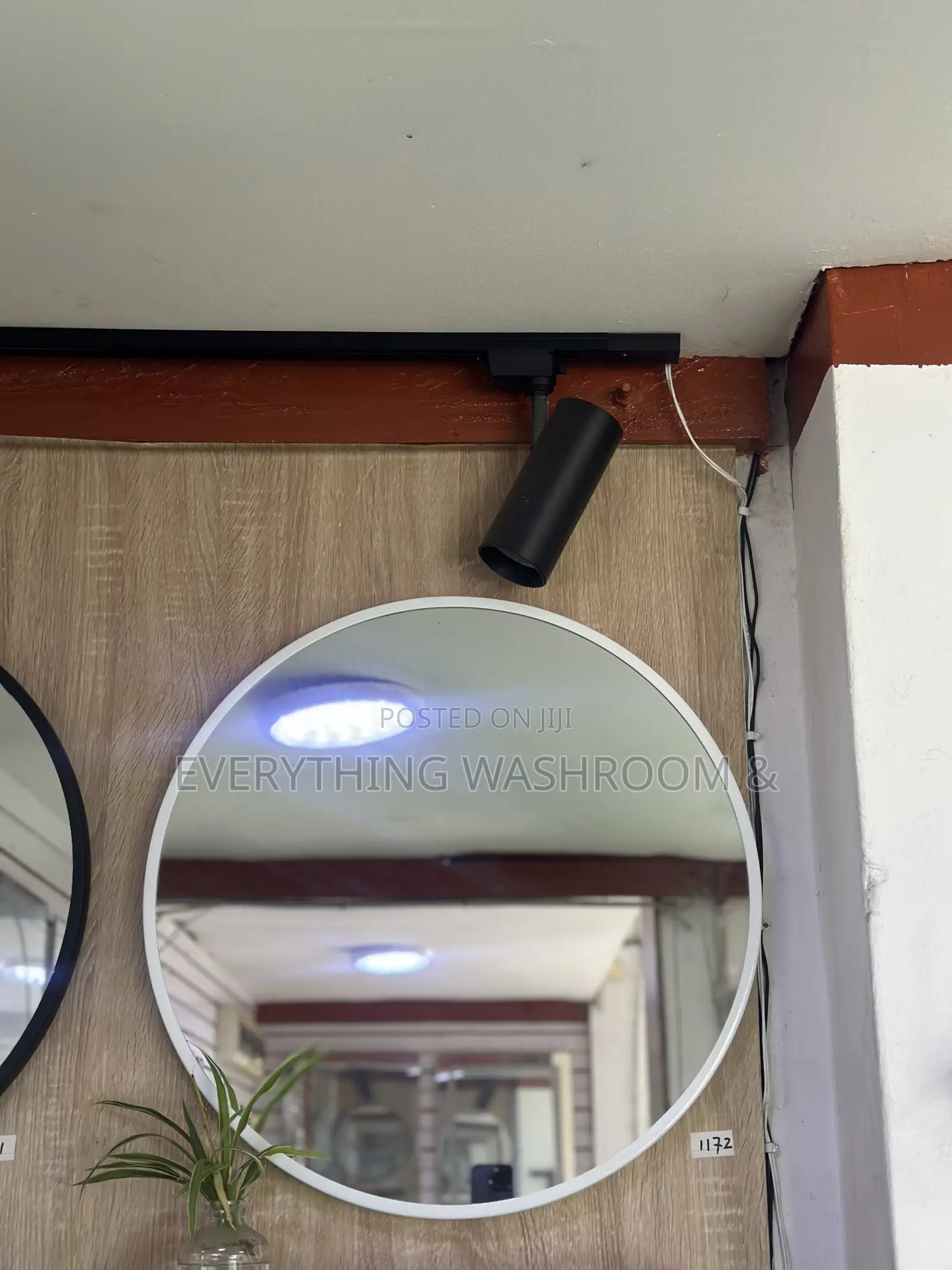 Round Mirror Shelf_black White Mirrors With Shelf