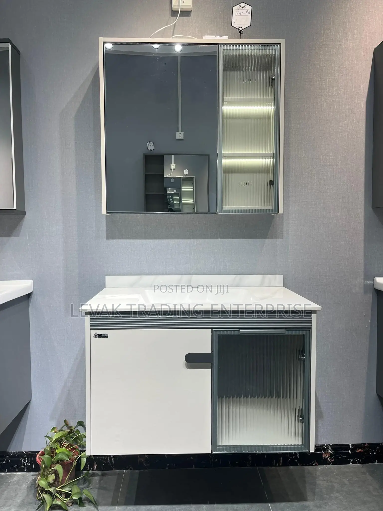 Turkey Cabinet Mirror - Mirror With Basin