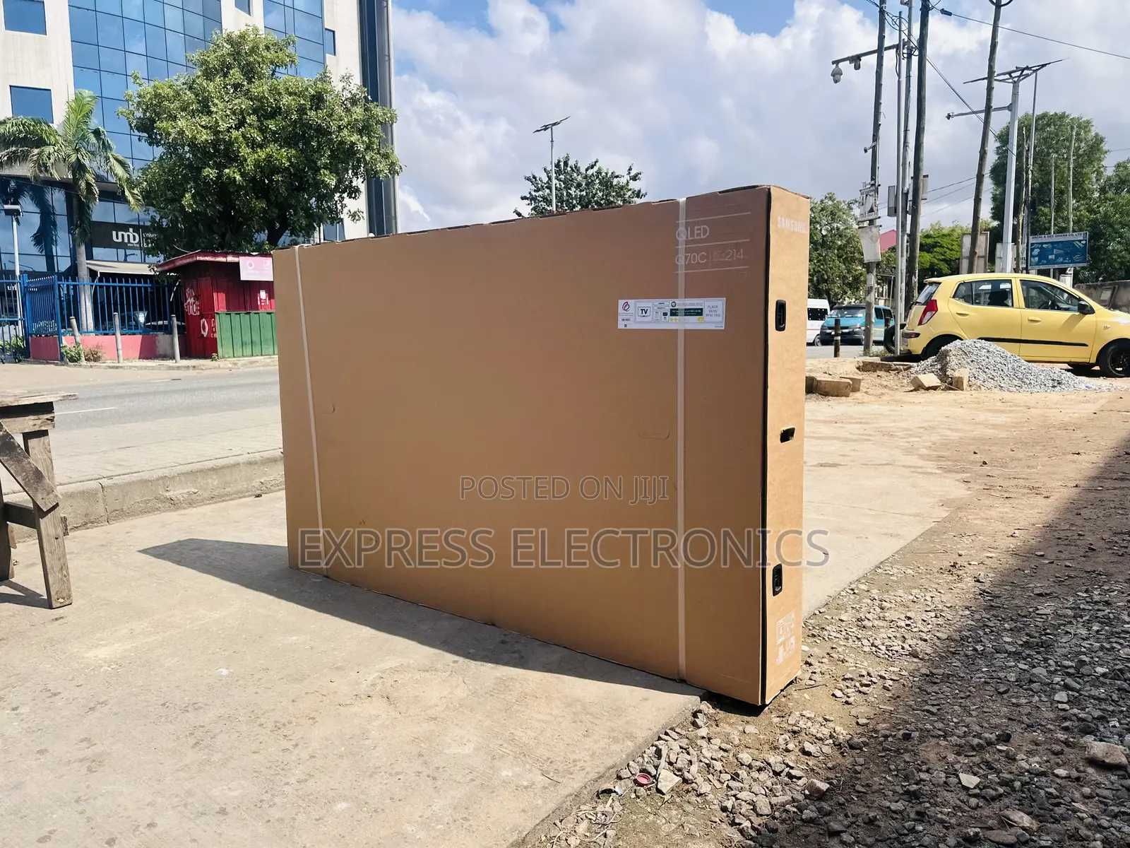 A New Slim Qled 85q70 Smart Samsung Tv