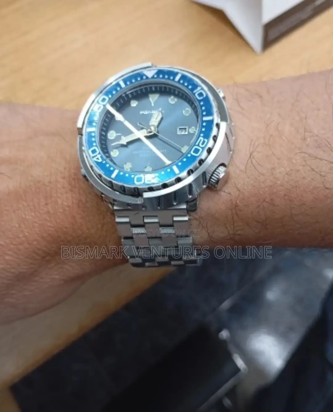 Foxbox Quarzt Stainless Steel Wristwatch 50M Waterproof