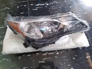 Toyota RAV4 2013- 2016 Headlight