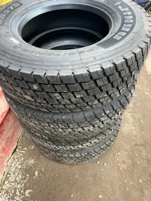 Original Rough Tyres 285/70 R19.5 for Kia Rhino