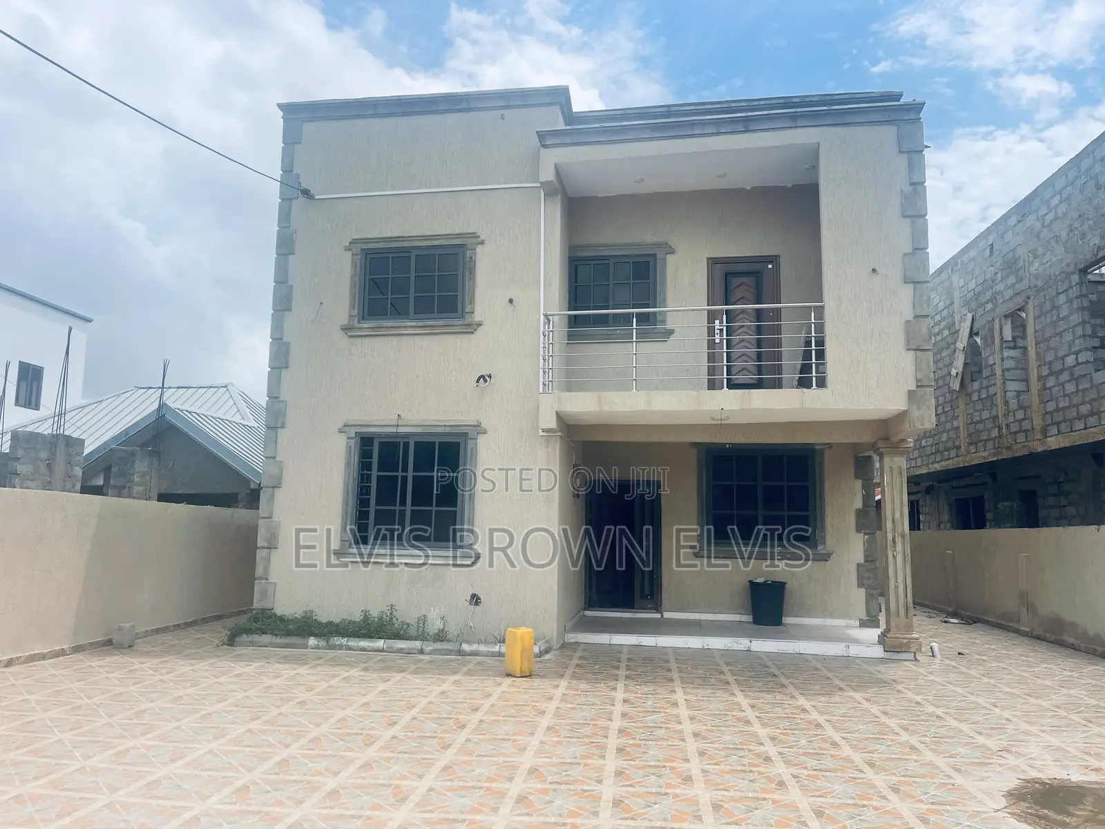 4bdrm Duplex in Botwe School for sale