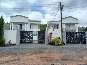 Furnished 4bdrm Apartment in Ayi Mensah, Accra Metropolitan for sale