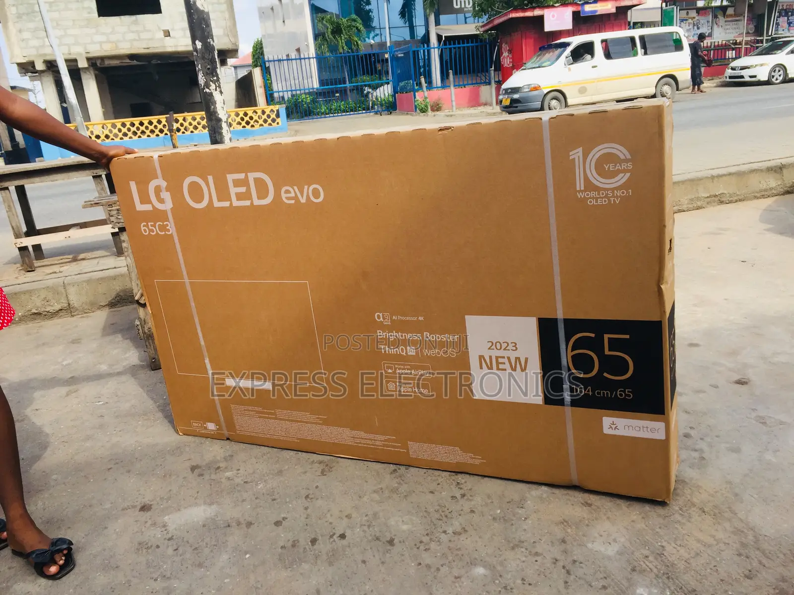 Very Awesome Slim OLED 65”C36 LG Television