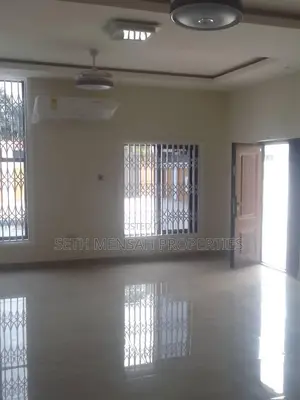 4bdrm Apartment in Achimota, Mile 7 for sale