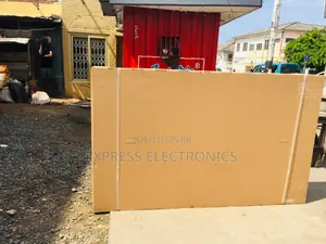 Uhd Smart Tizen Glossy Led Samsung 85”Cu8000