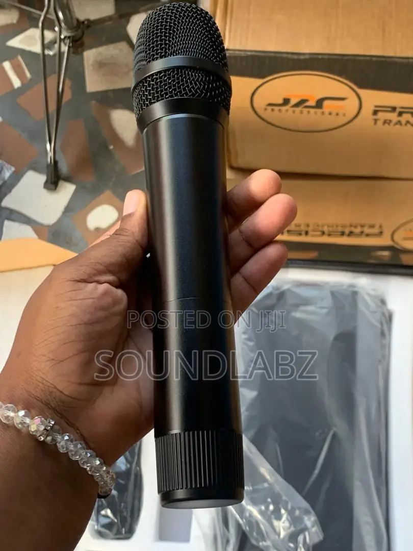 Shure WK-U8200 Dual Wireless Professional Microphone