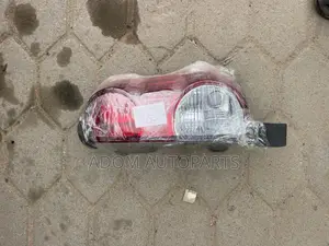 Nissan Navara N200 Taillight