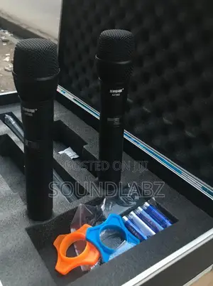 Shure AXT800 UHF Wireless Professional Handheld Microphone